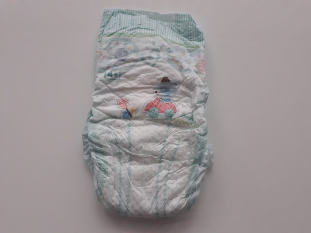 pieluchy baby dry czy premium care foum