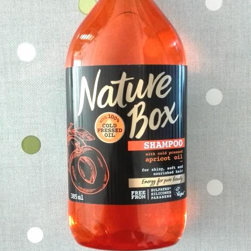 nature box nadający objętości szampon z olejem z moreli